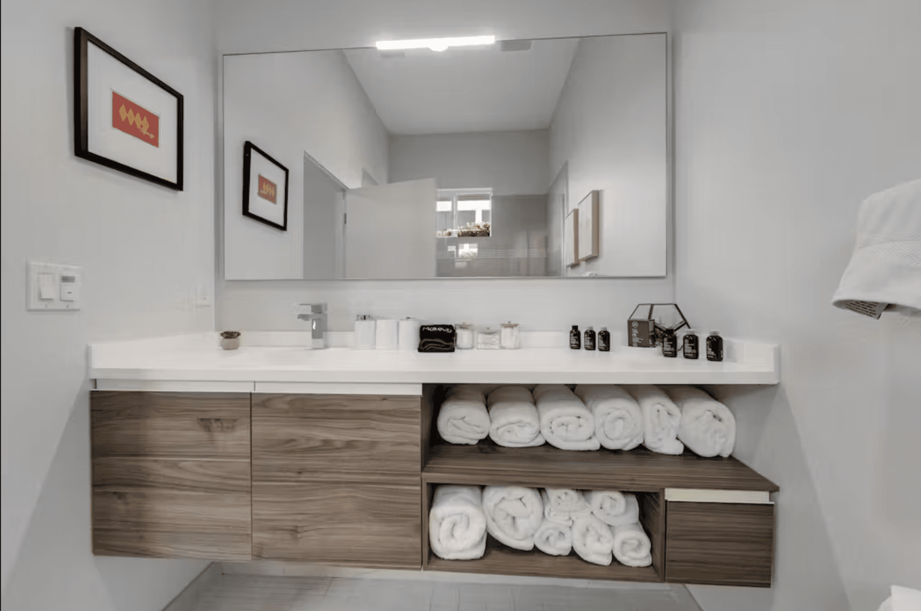 Modern Distinction Home - Image 22