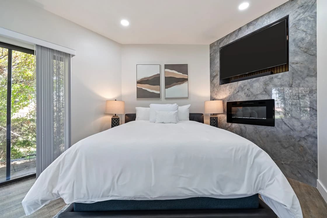 Edgy House - Image 15