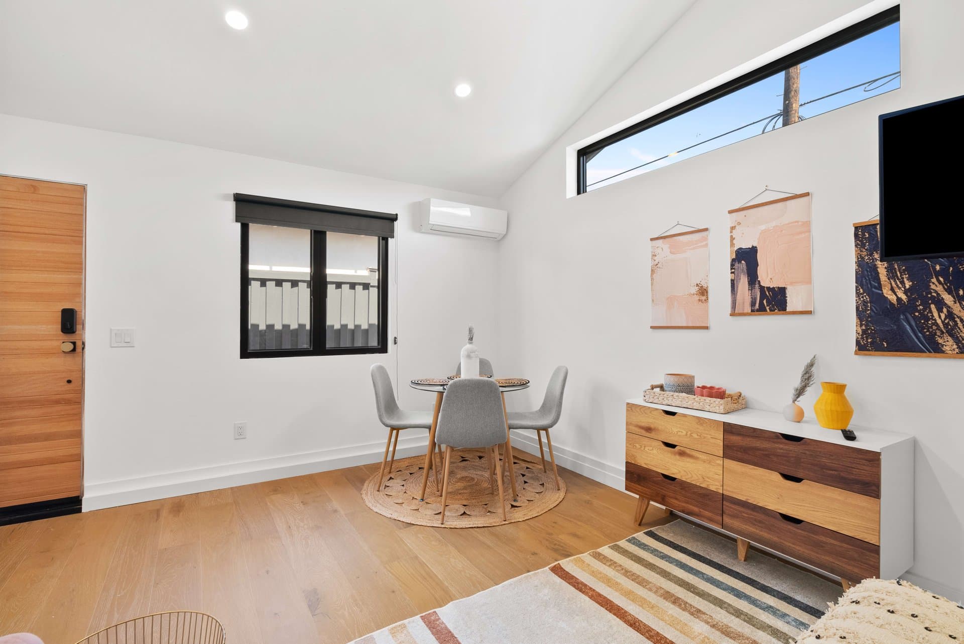 Lake Street - Image 16