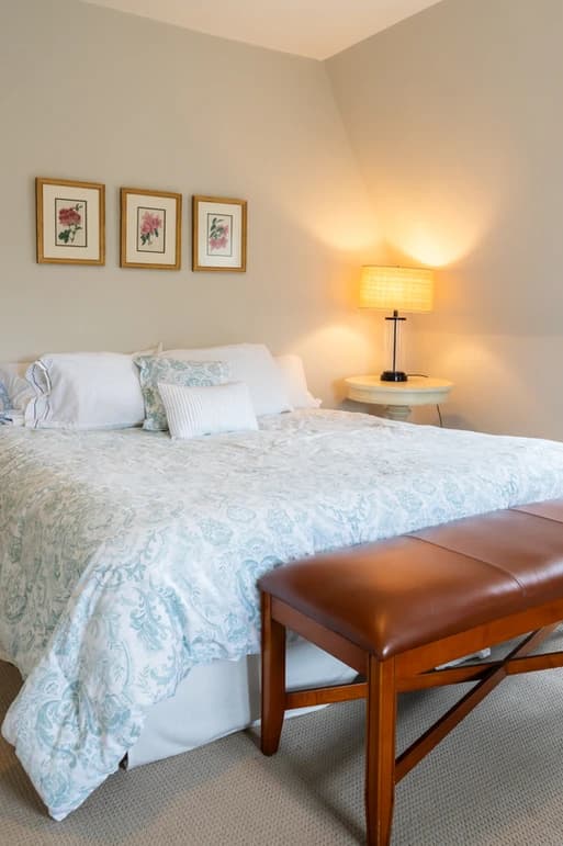 Downtown Victorian - Image 31