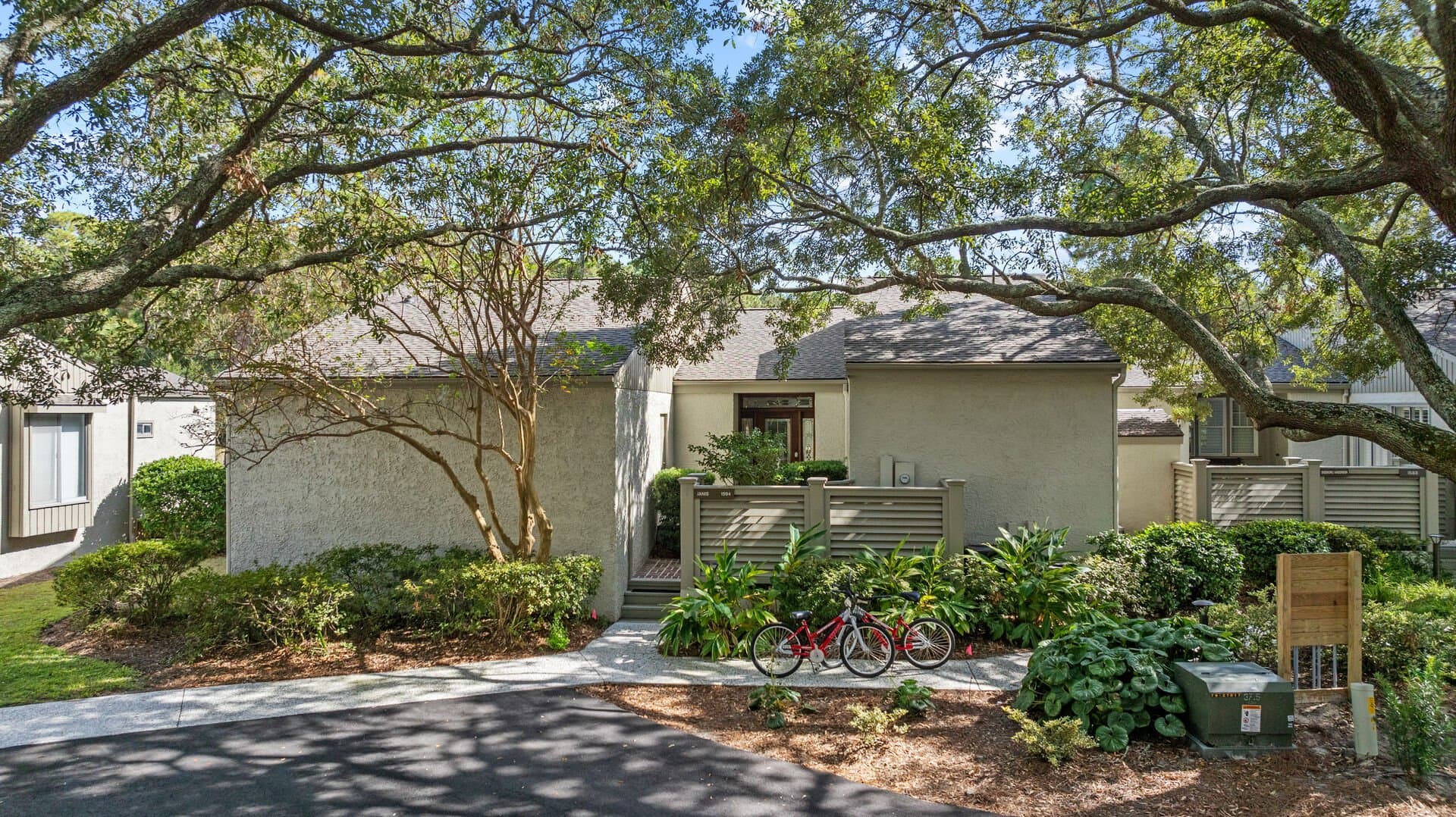 Lookout Lagoon - Image 32