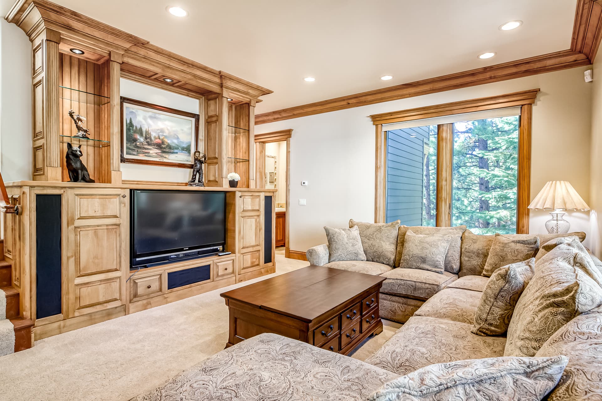 Alpine Luxury Home - Image 15