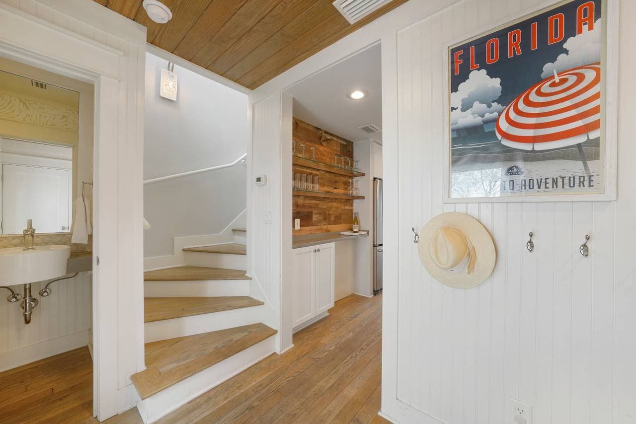 Glorious Morning Home - Image 25