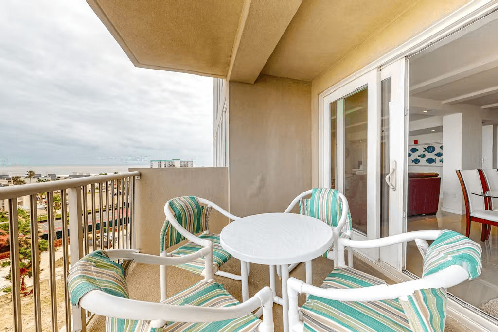 Solare Tower #705 - Image 19