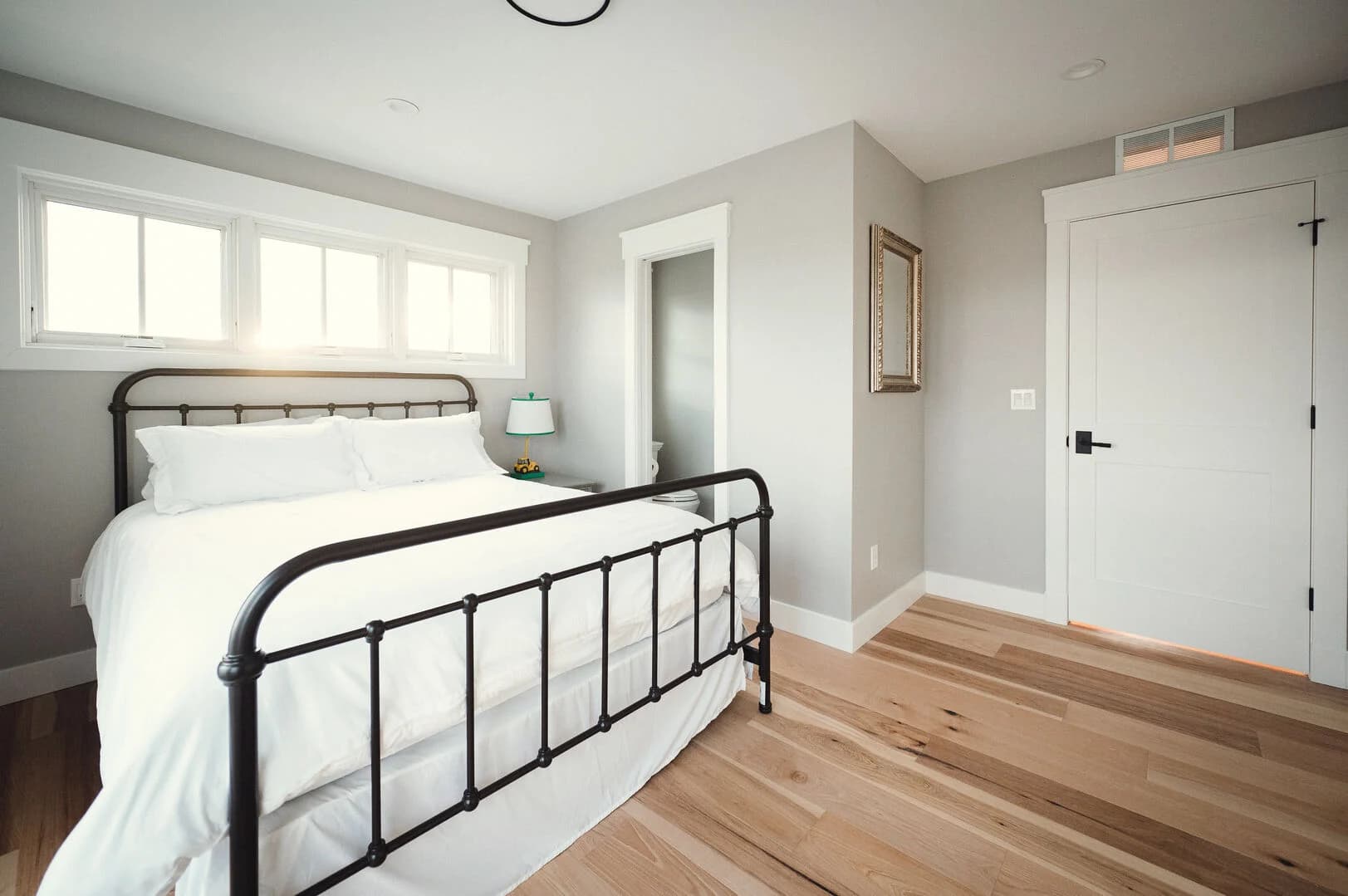 Ann Riley Farmhouse - Image 37