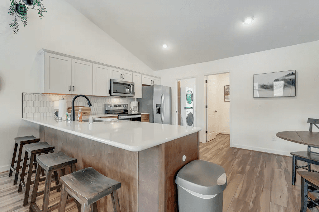 Brookshire Townhome - Image 5