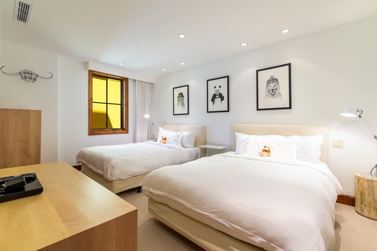 Blue Sky Views at the Ritz-Carlton - Image 10