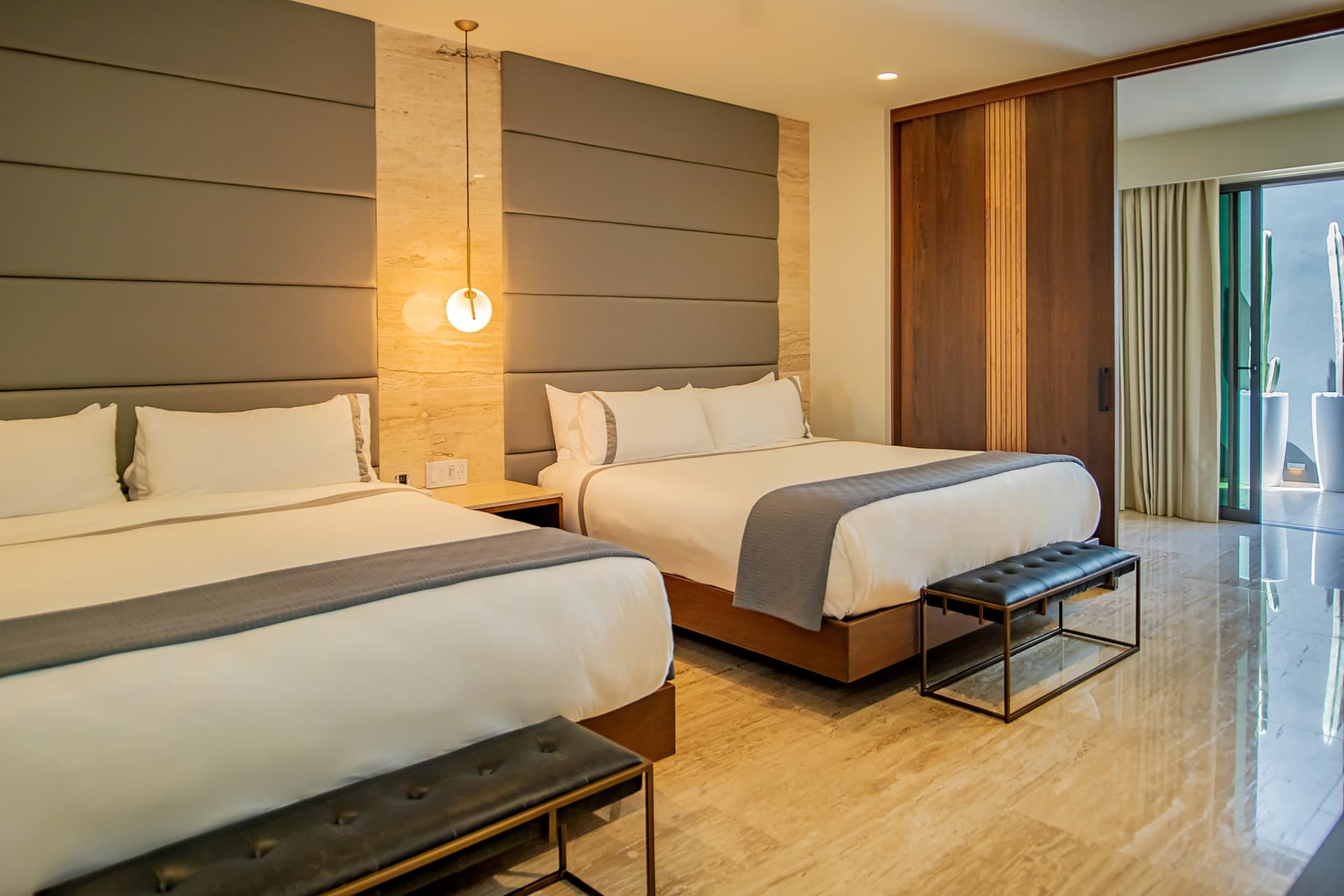 Maison De Cortes - Image 42