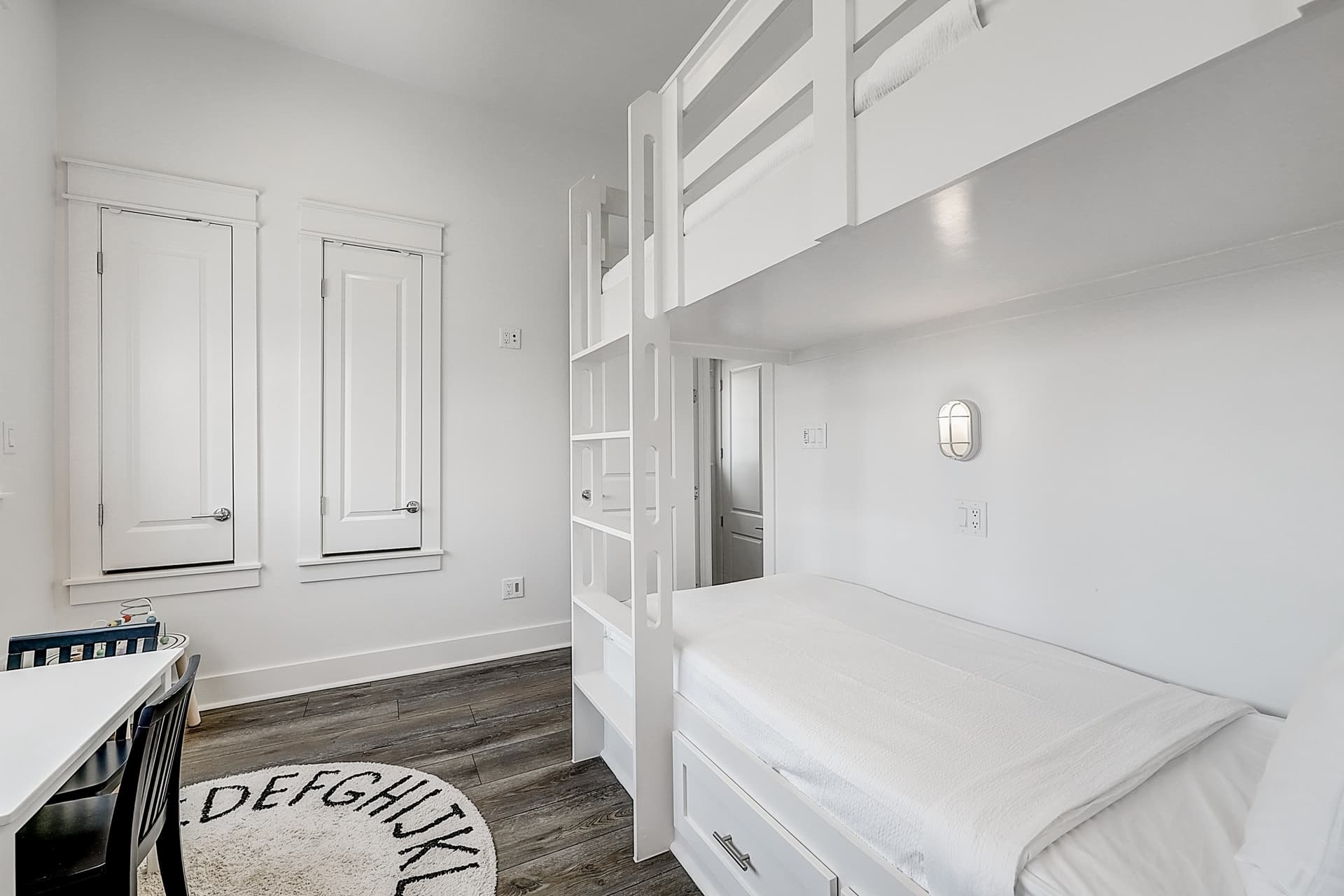 At Ease Home - Image 21