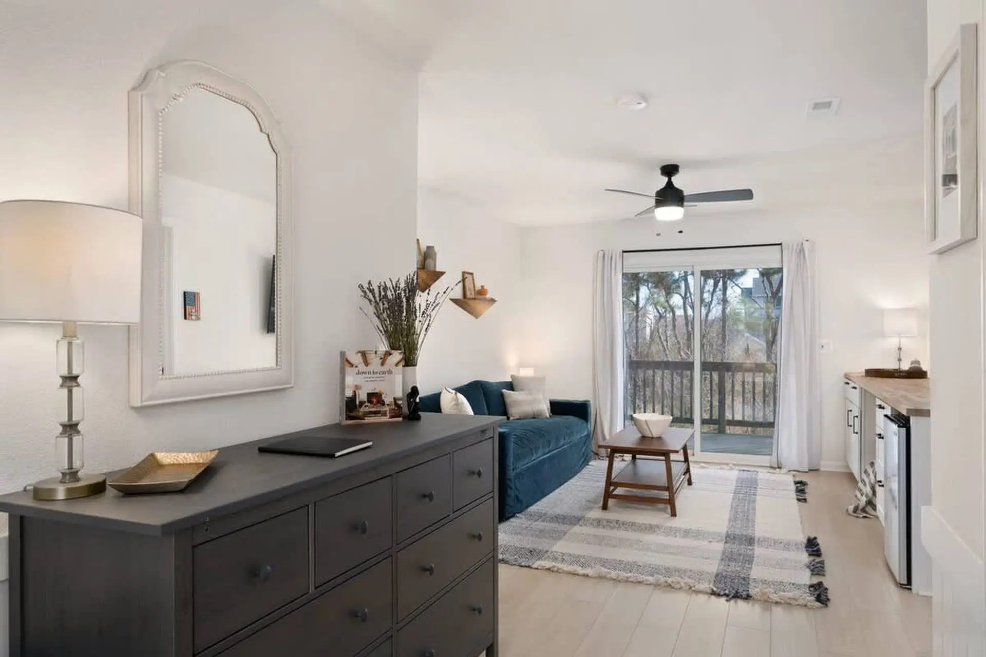 Yellow Lotus - Image 23