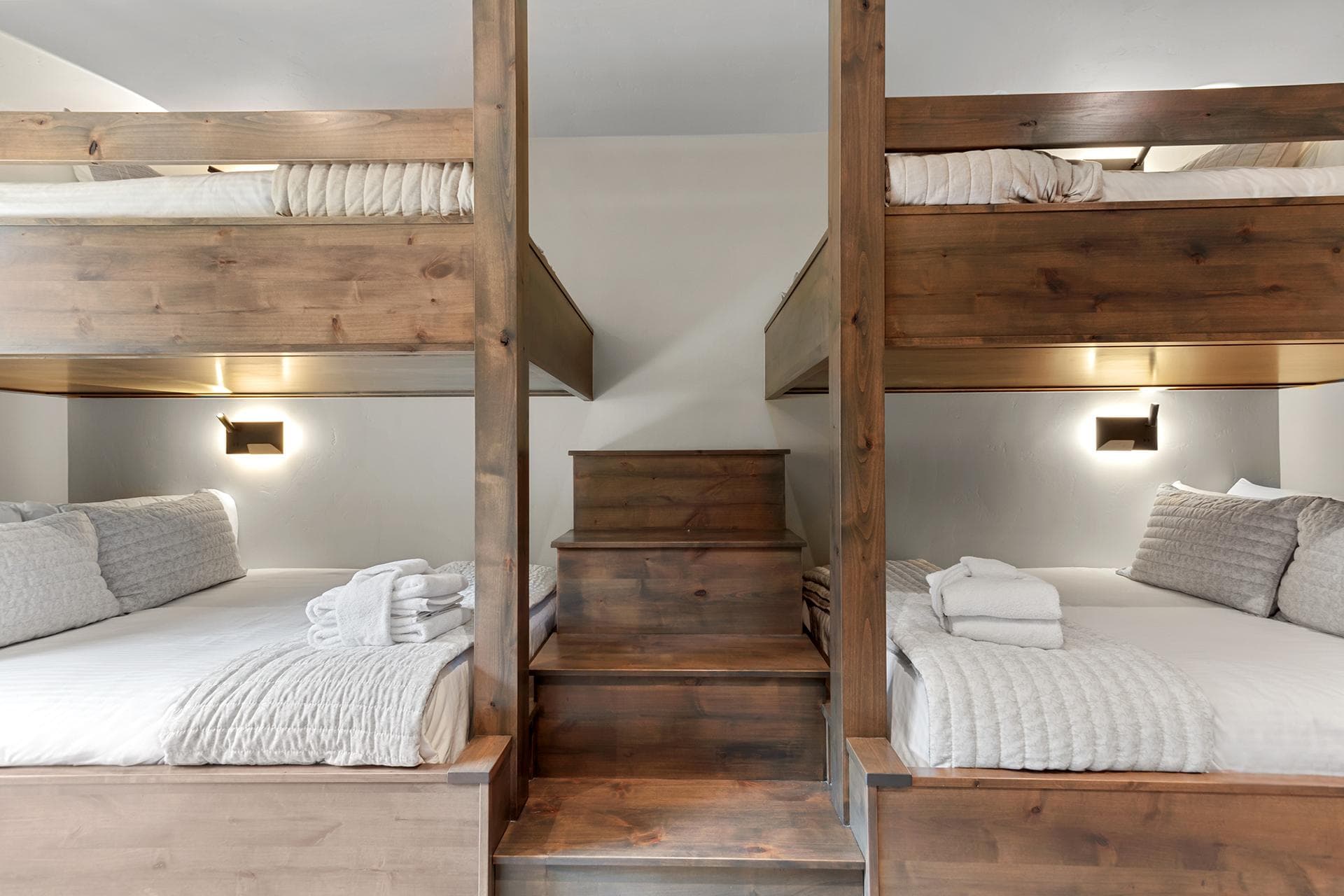 Independence Lodge - Image 35