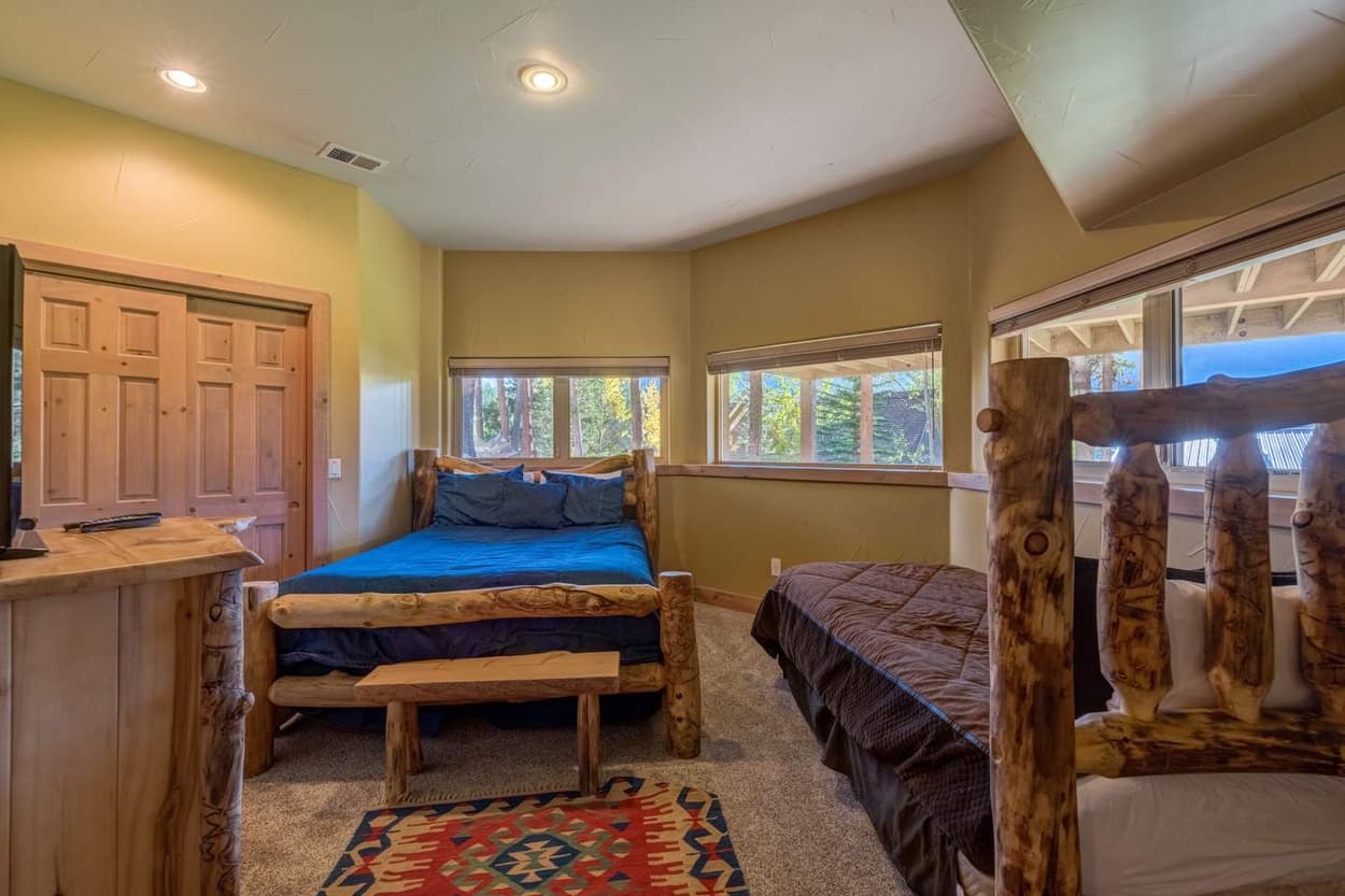 Aspenglow Chalet Above Downtown - Image 20