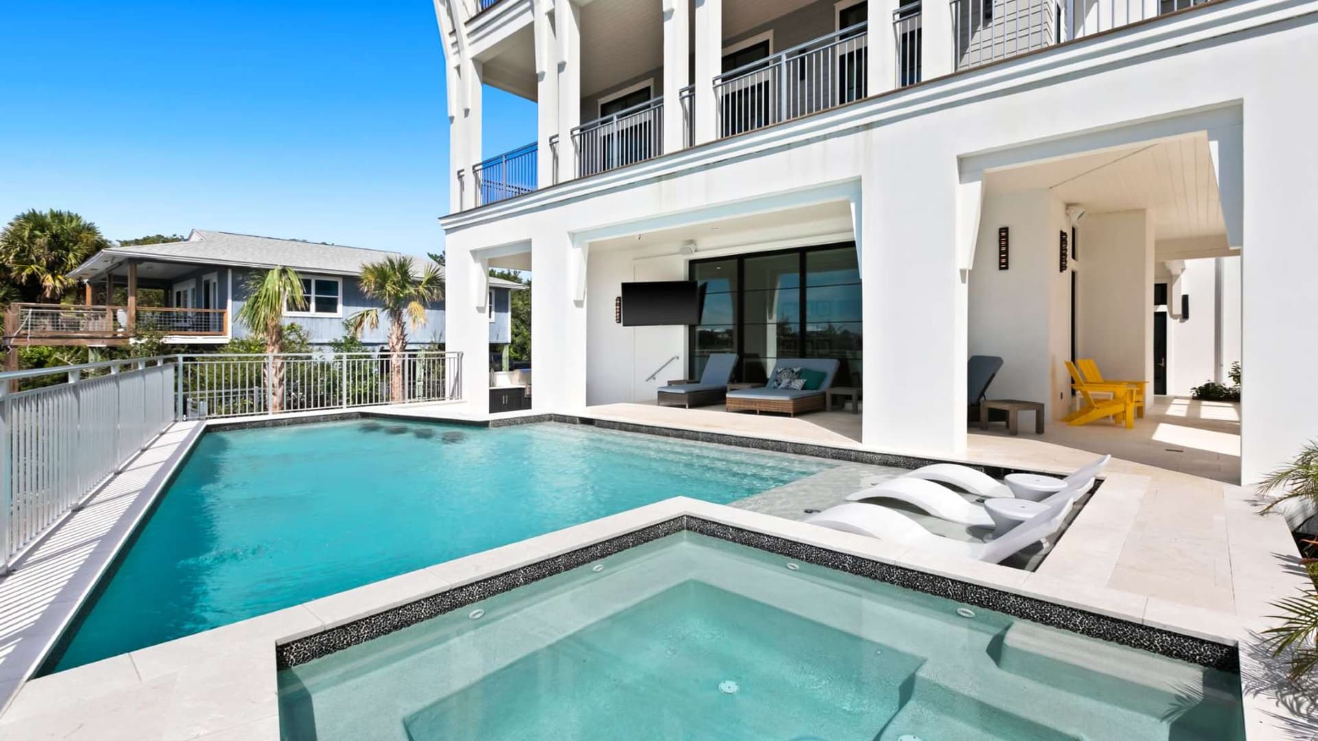 Lakeview Drive - Image 13