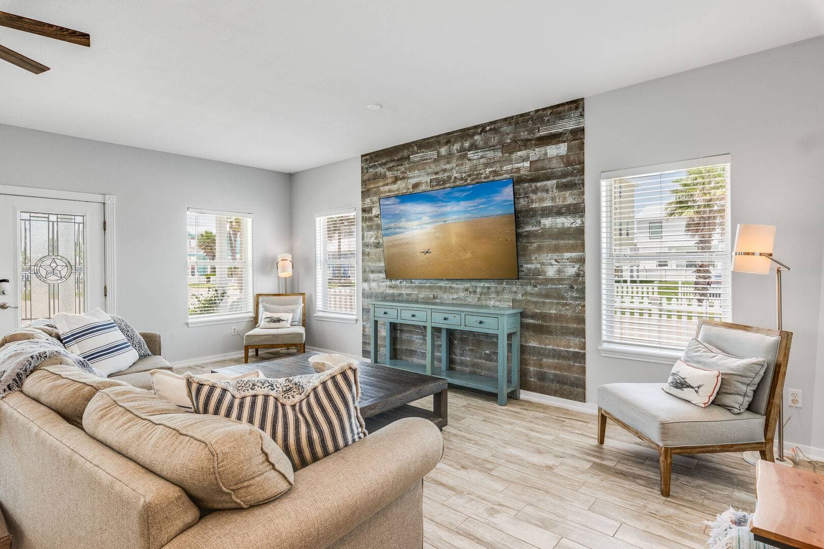 Blue Fin Oasis - Image 3