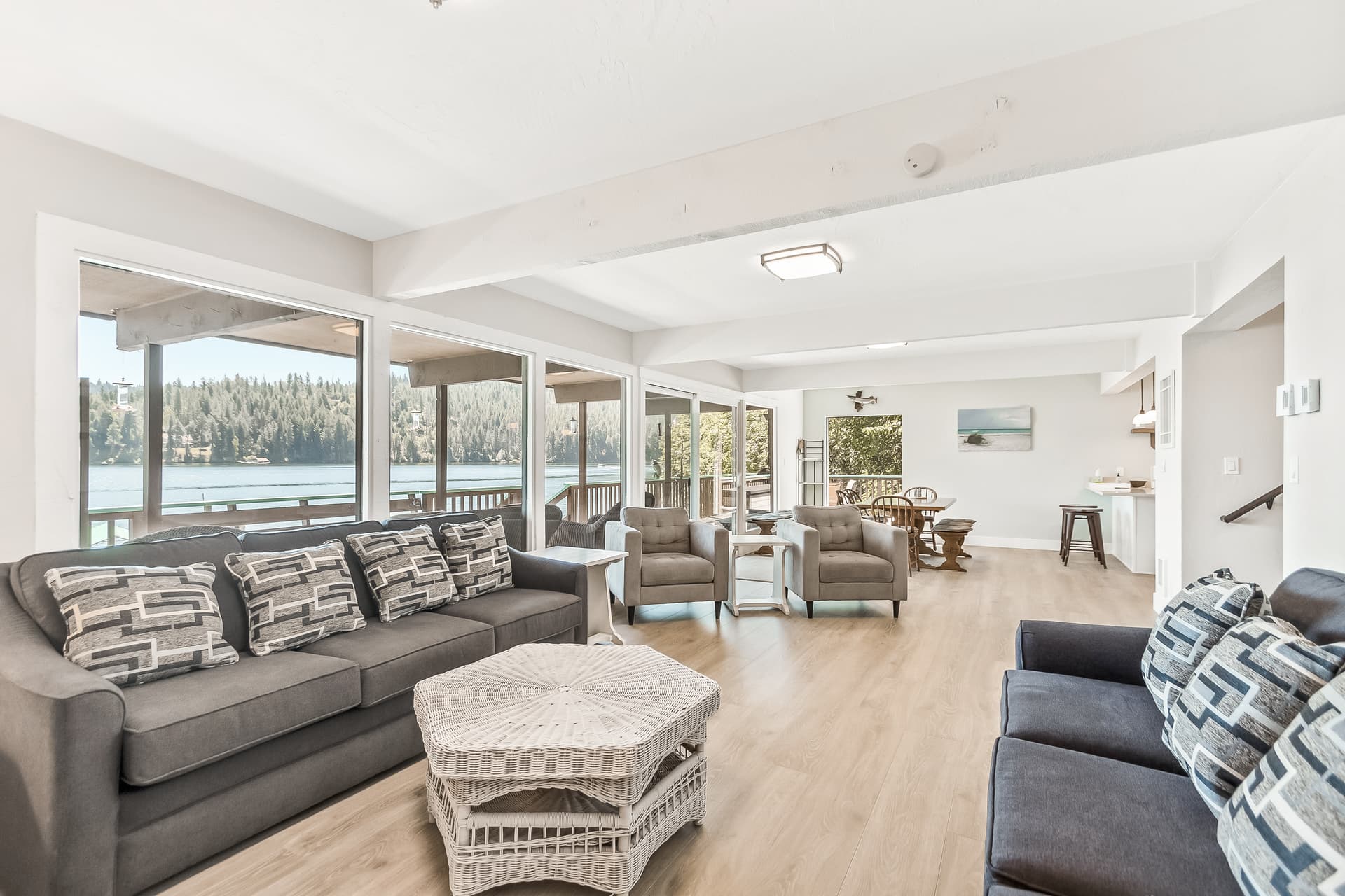 Mica Bay Serenity Cabin - Image 2