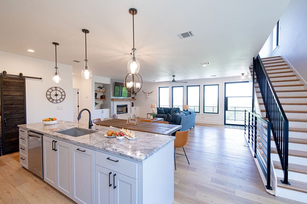 Southside of Heaven Home - Image 11