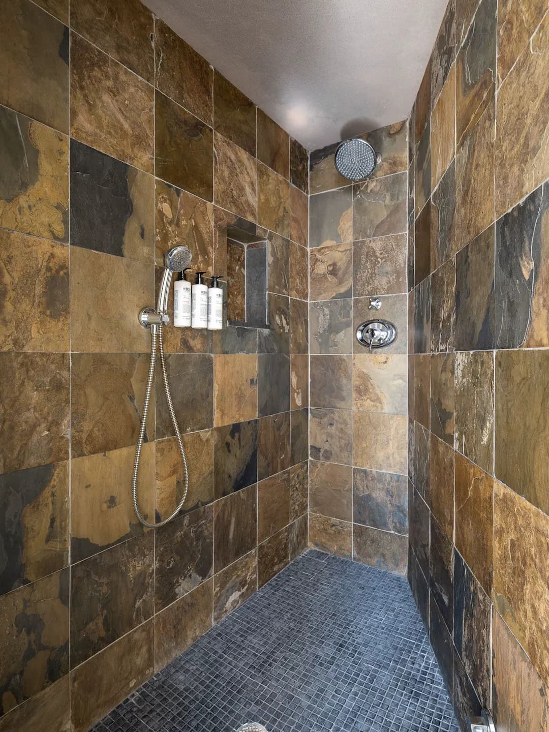 Hudson Terrace - Image 17