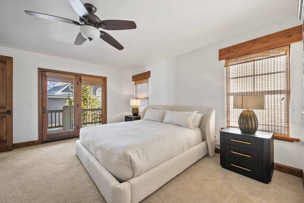 Park Avenue Home - Image 18