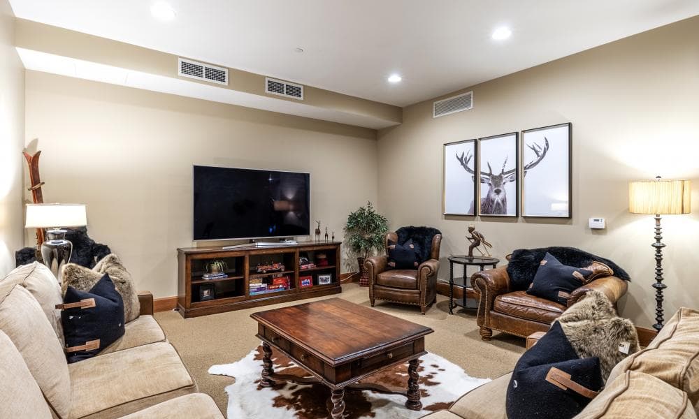 Ruby House - Image 21