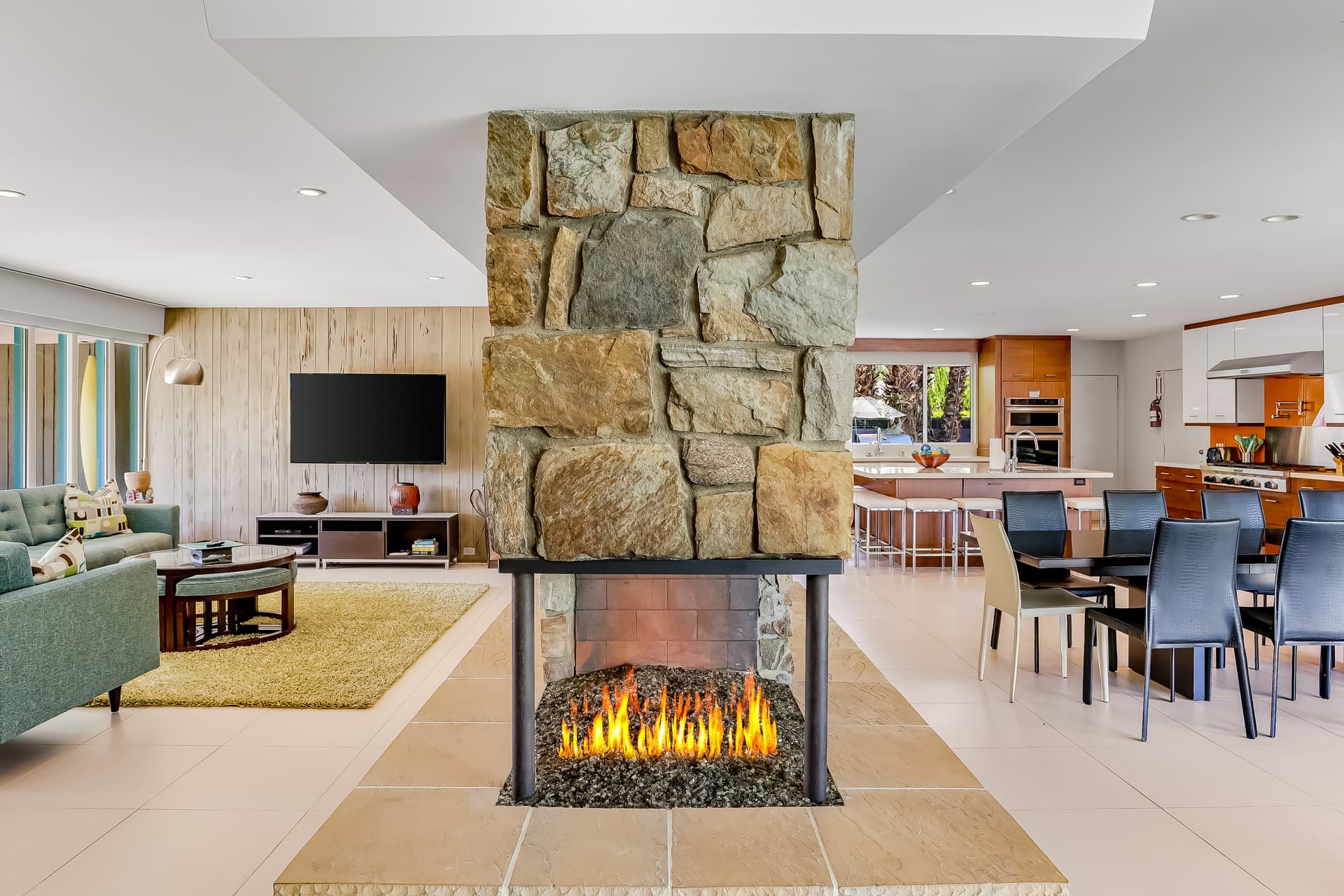 Palm Springs Perfection Manor - Image 10