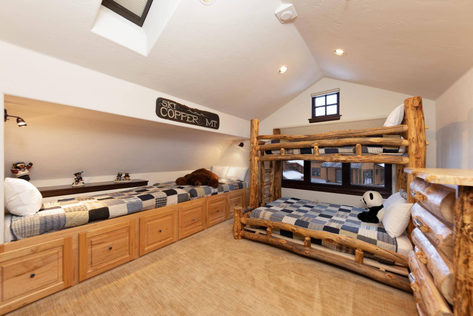 Bee Line Escape - Image 24