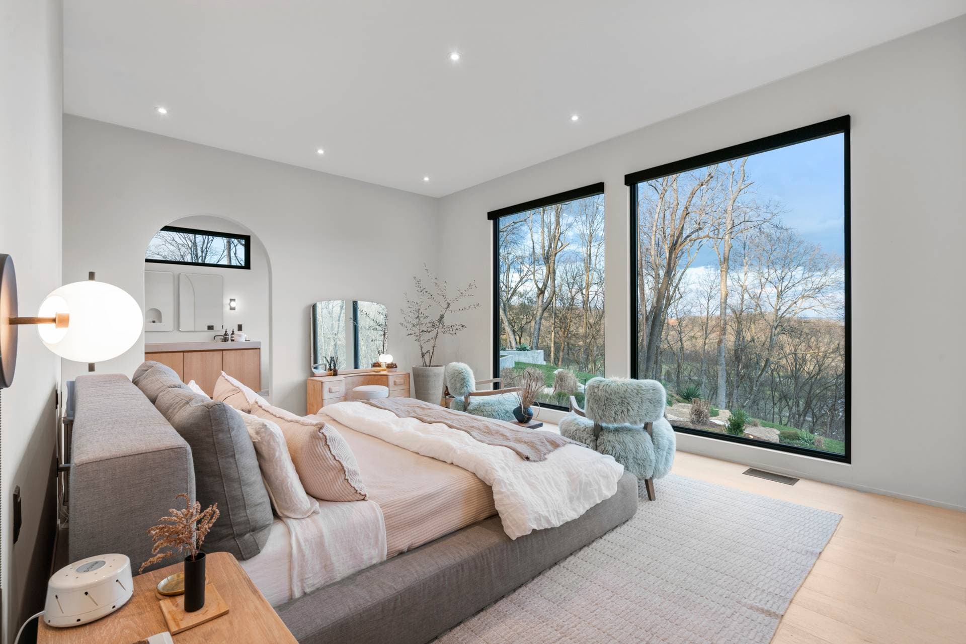 Hilltop Hideaway - Image 4