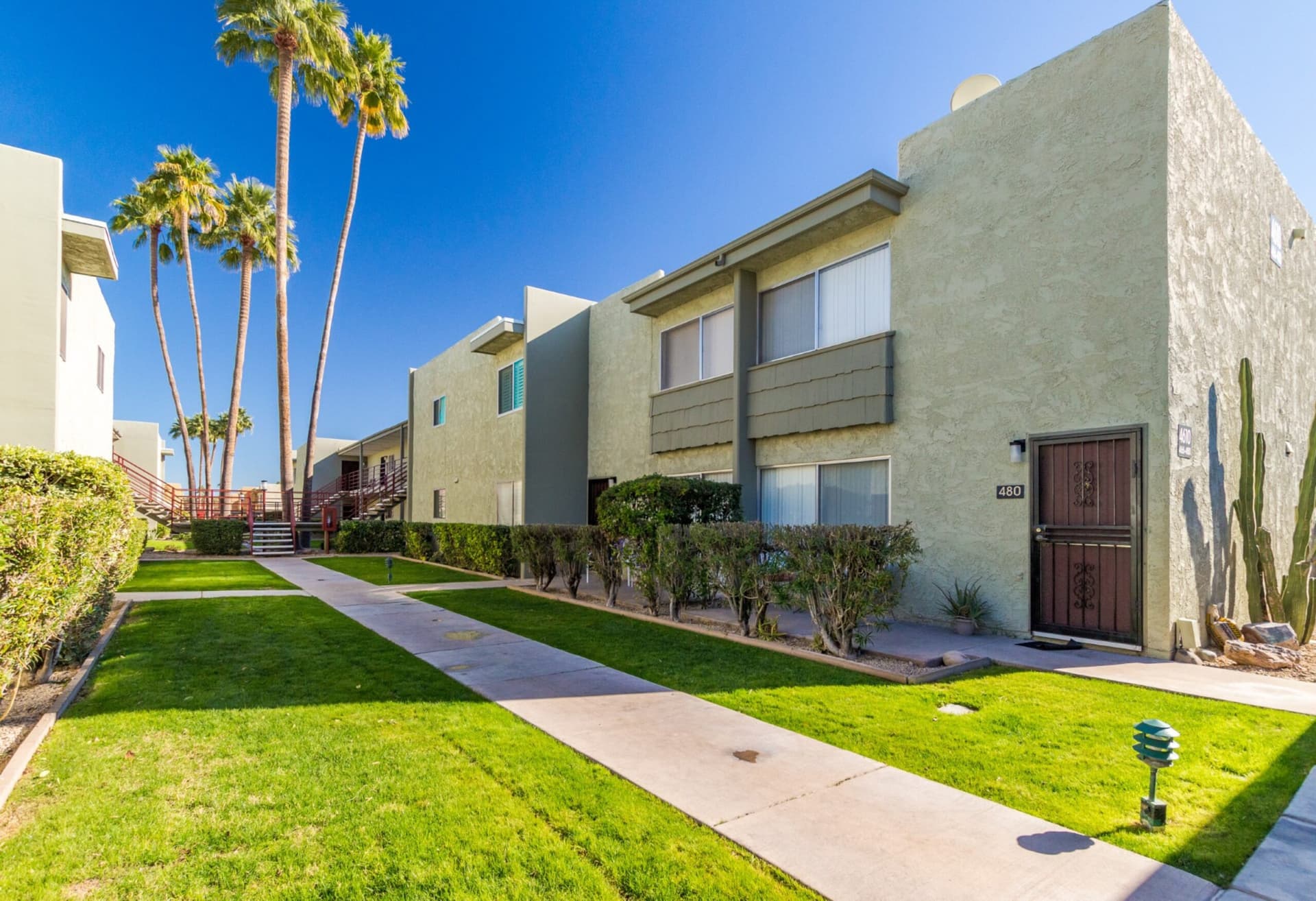 Camelback House - Image 25