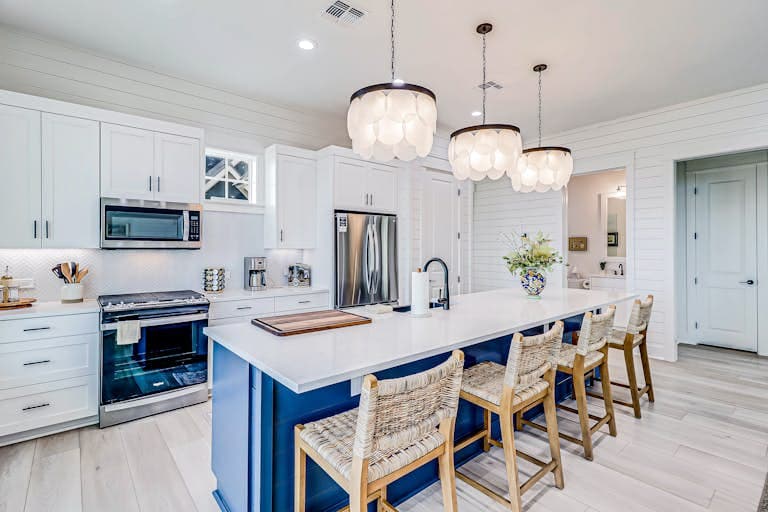 Commodore’s Hideout - Image 5