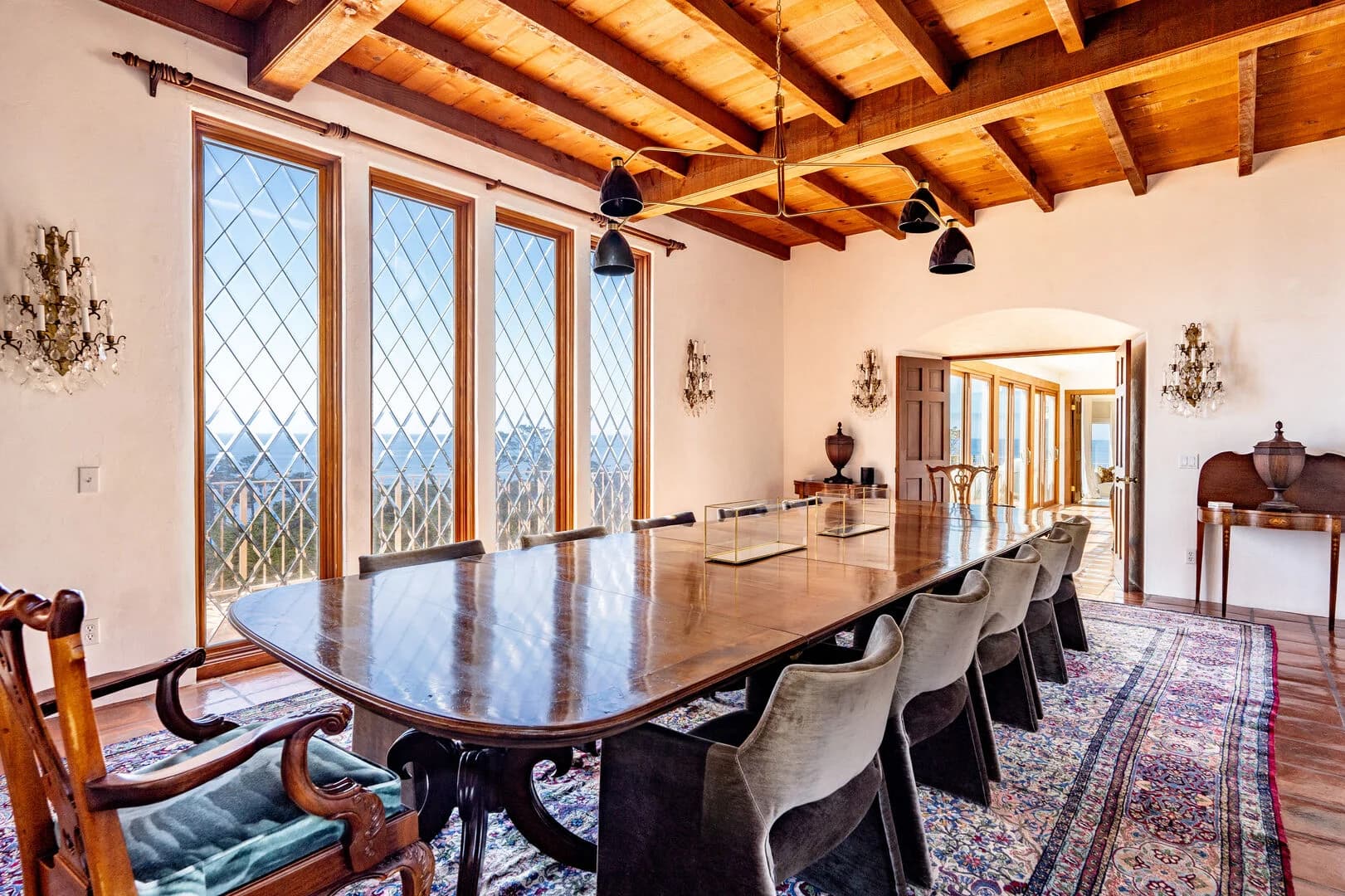 Panoramic Pebble Estate - Image 5