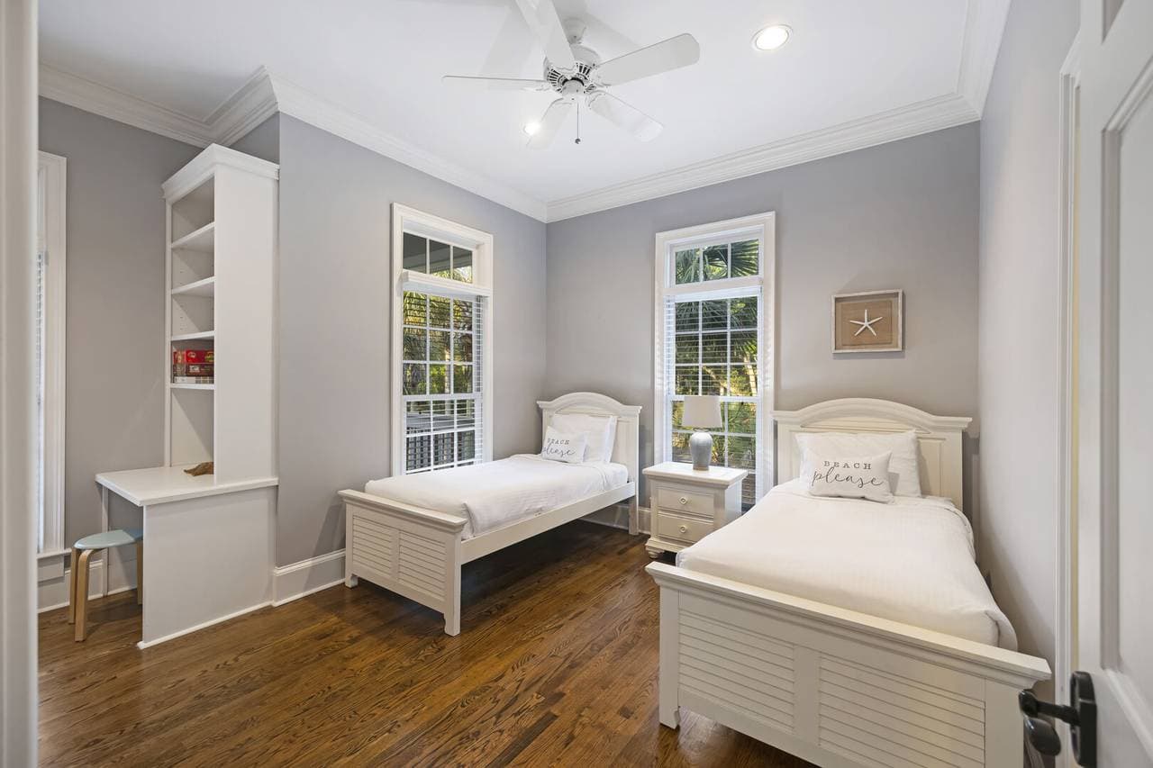 Otter Island Getaway - Image 11