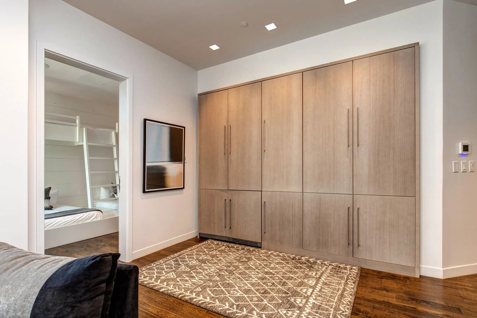 Parkite Penthouse - Image 37