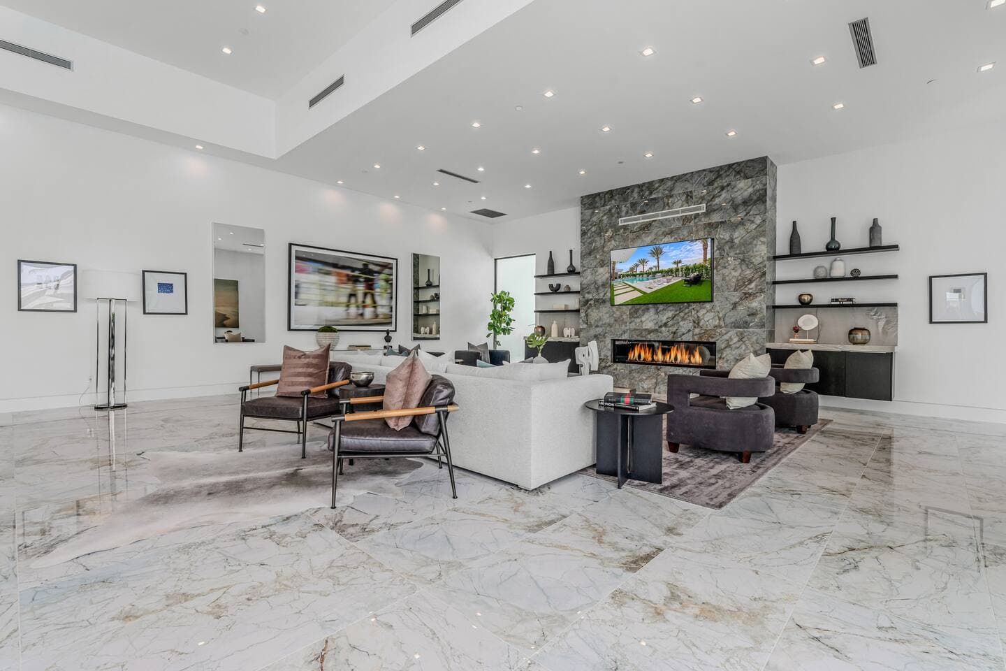 Bravo Villa #3 - Image 4