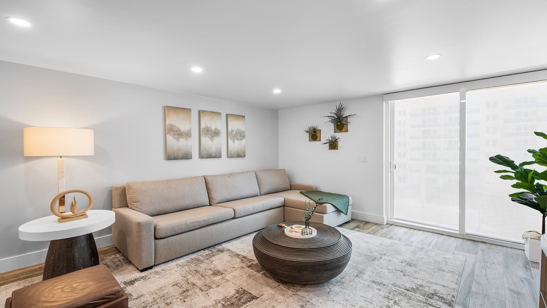 Riviera Residence #707 - Image 4