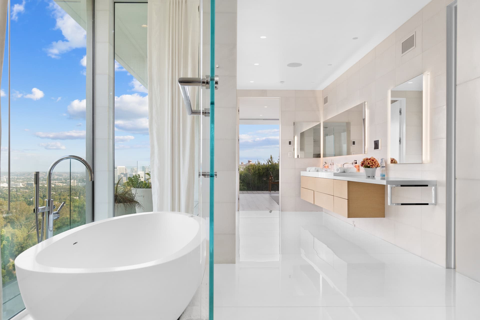 Beverly Grove - Image 11