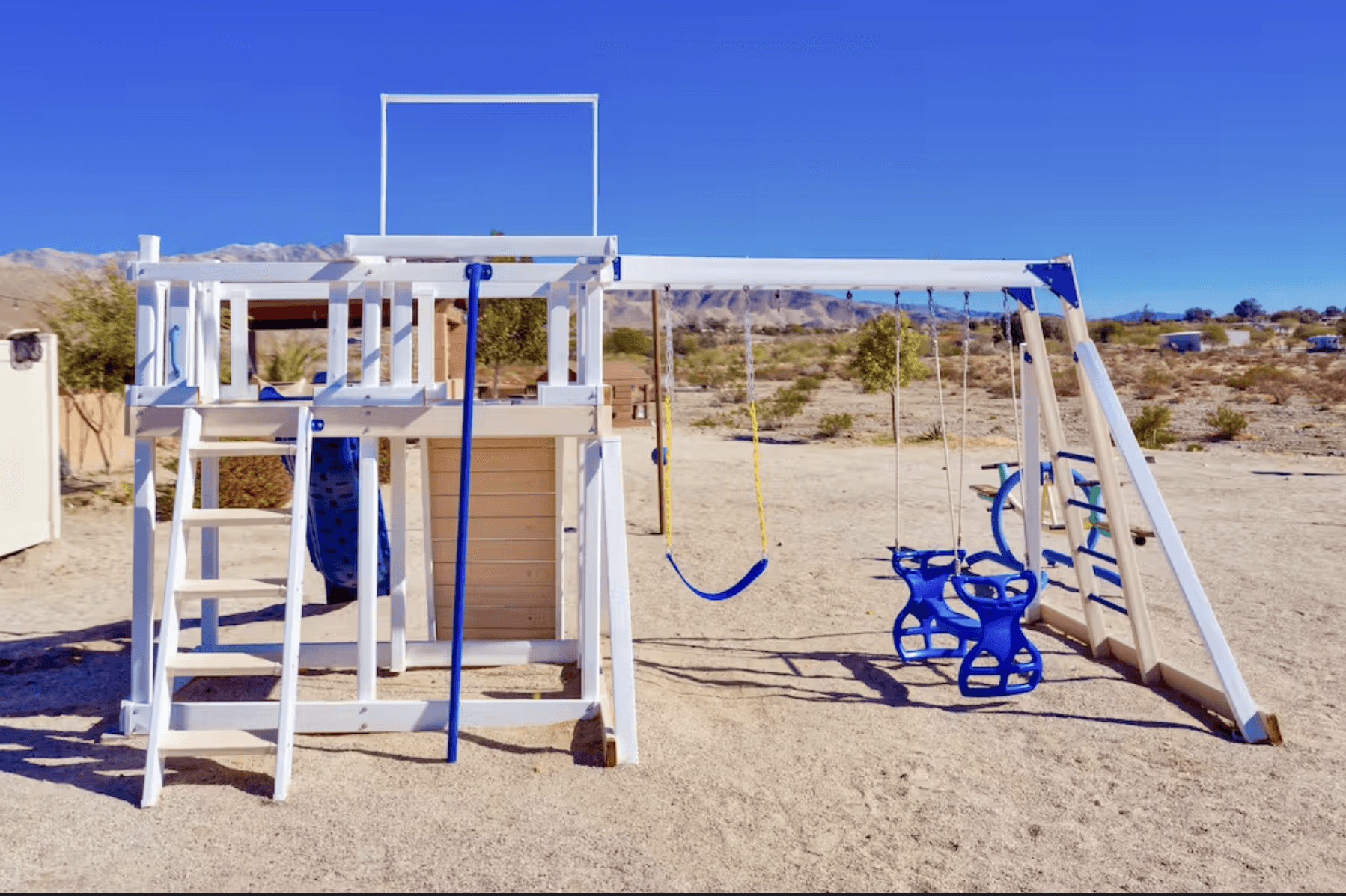 Hotwell Painted Hills Place - Image 47