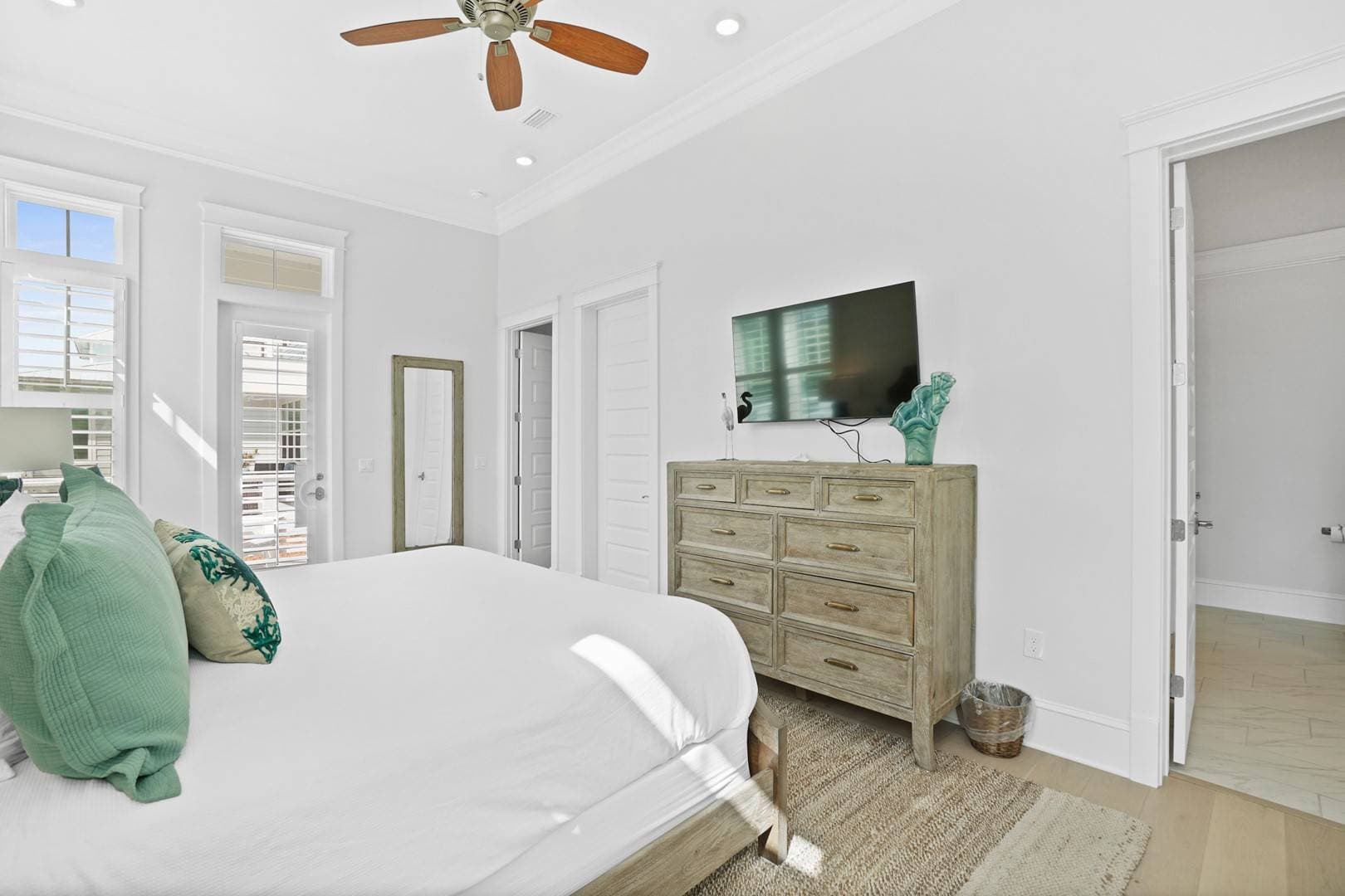 Cottage by the Sea - Image 16