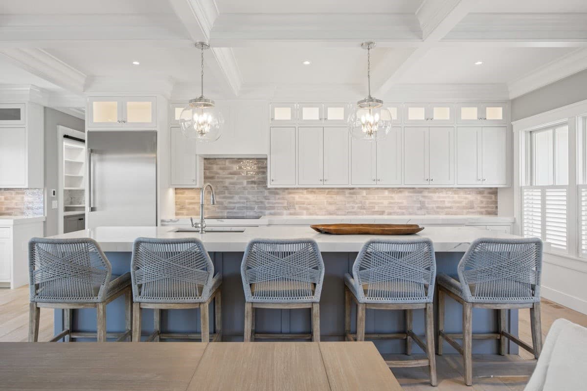 Strong Island Manse - Image 22