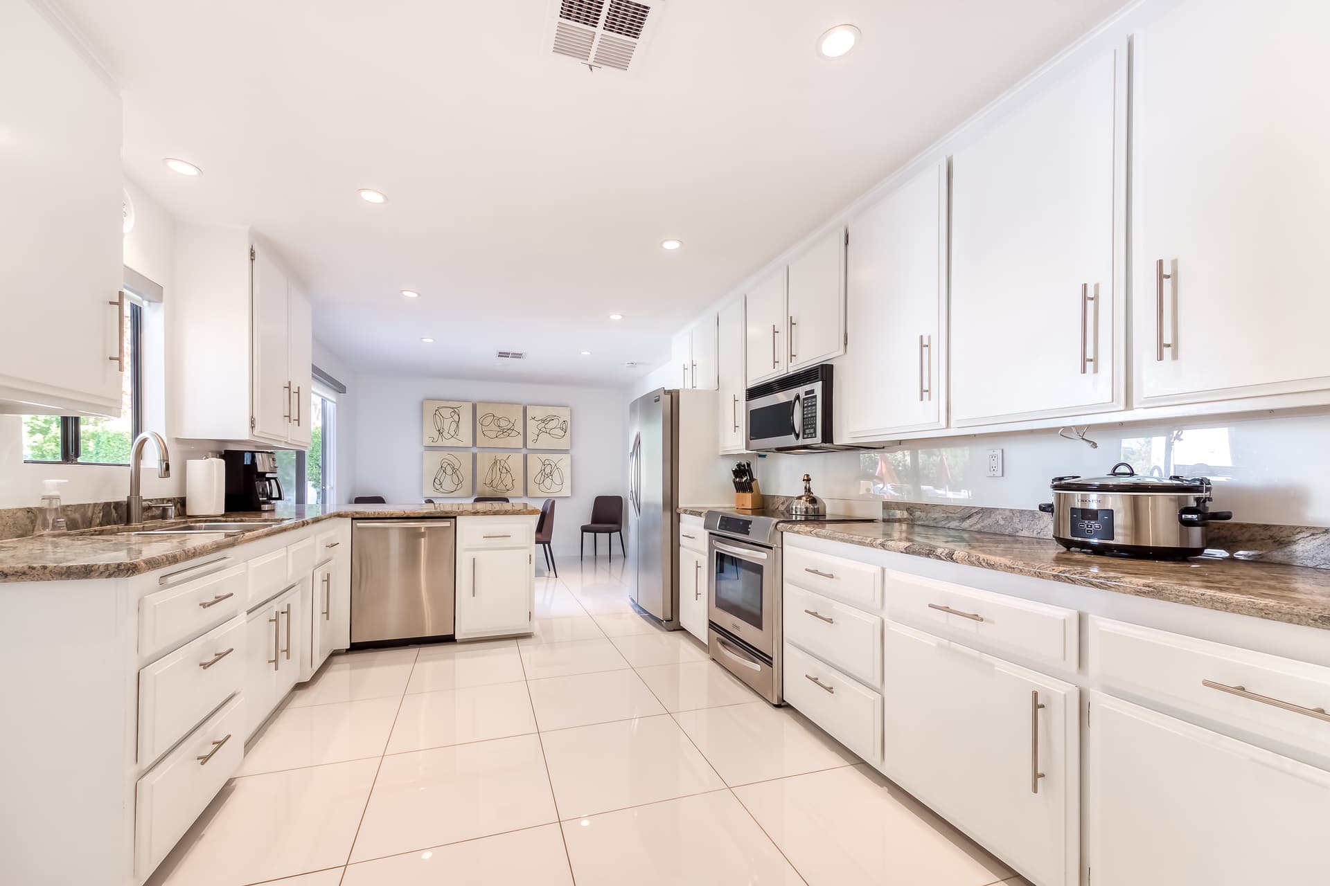 Mountain View Oasis House - Image 3