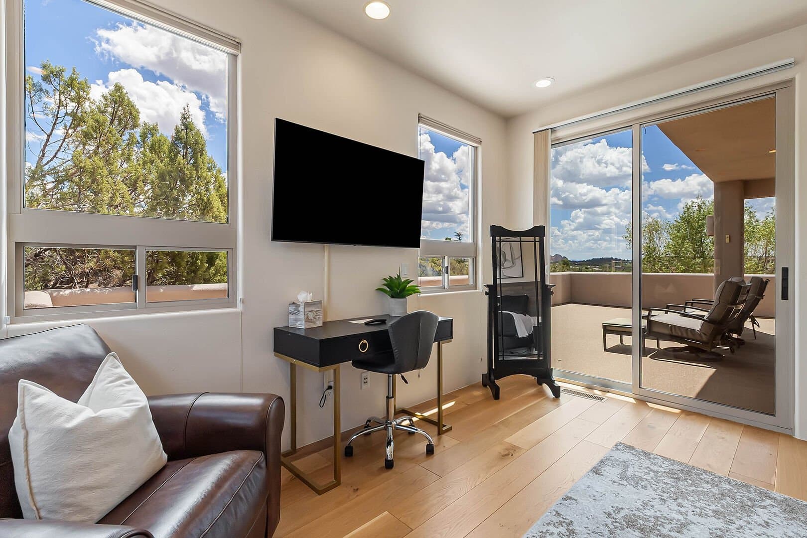 West Chateau - Image 71