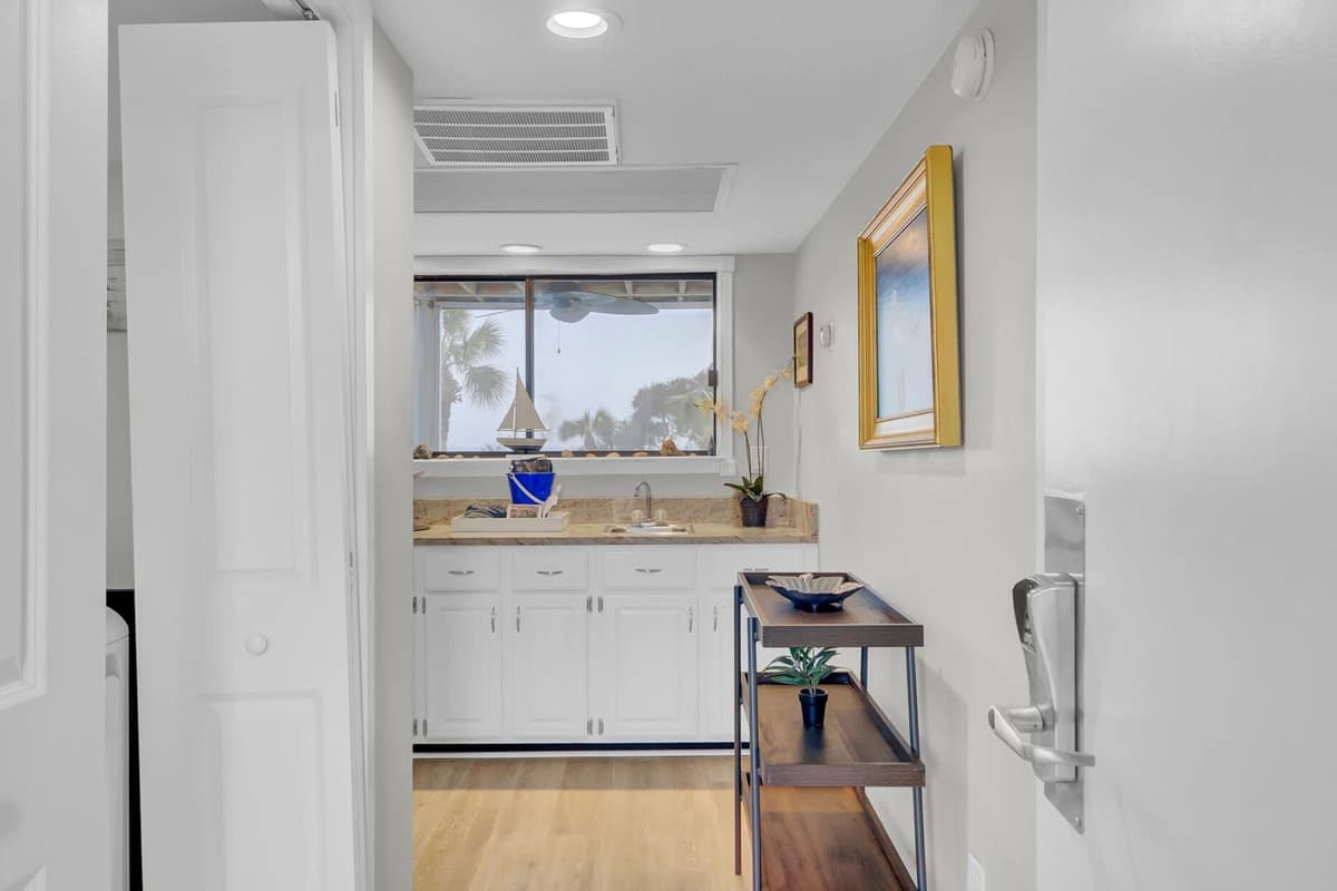 Port O Call #202D - Image 7