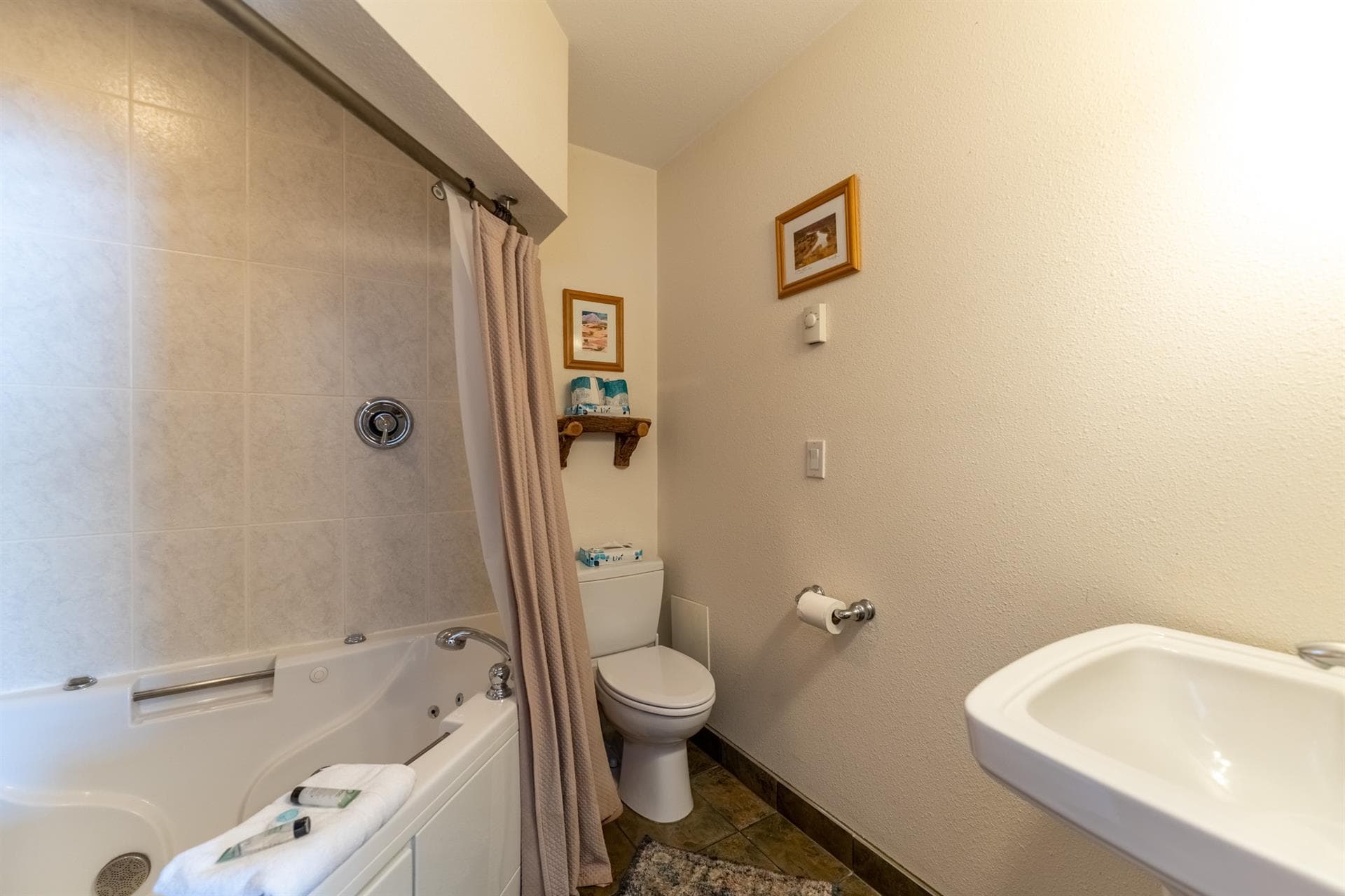 Willows Residence - Image 19