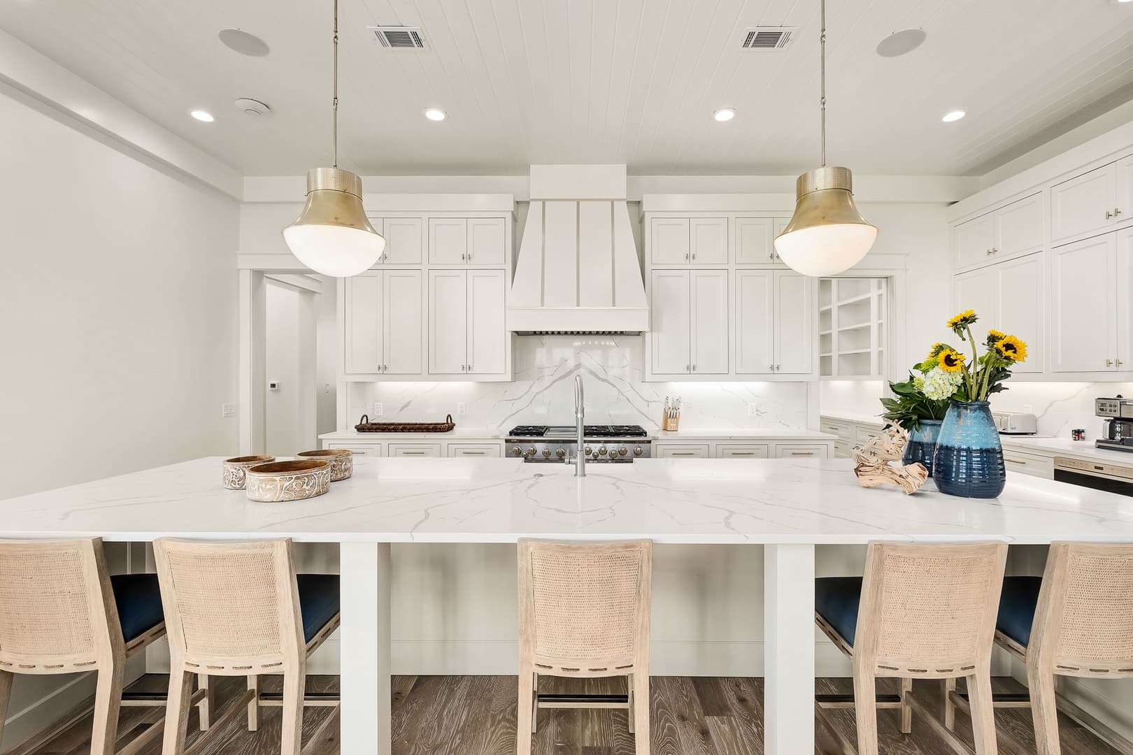 Emerald Le Luxe - Image 14