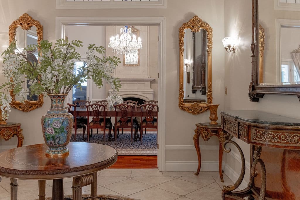 French Polo Manor - Image 11