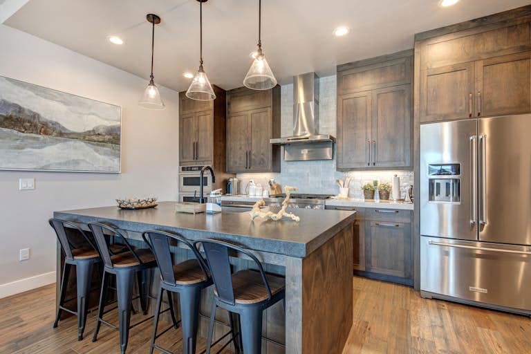 Hideout Hideaway - Image 19