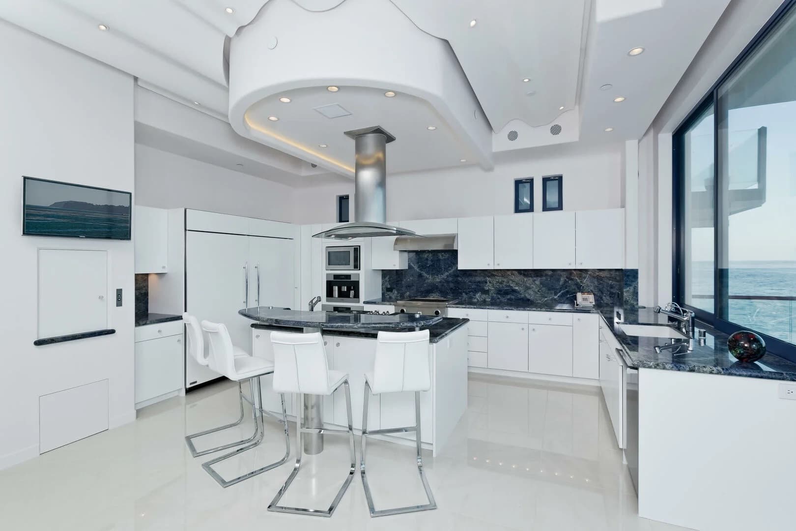 Sea Glass Malibu - Image 5