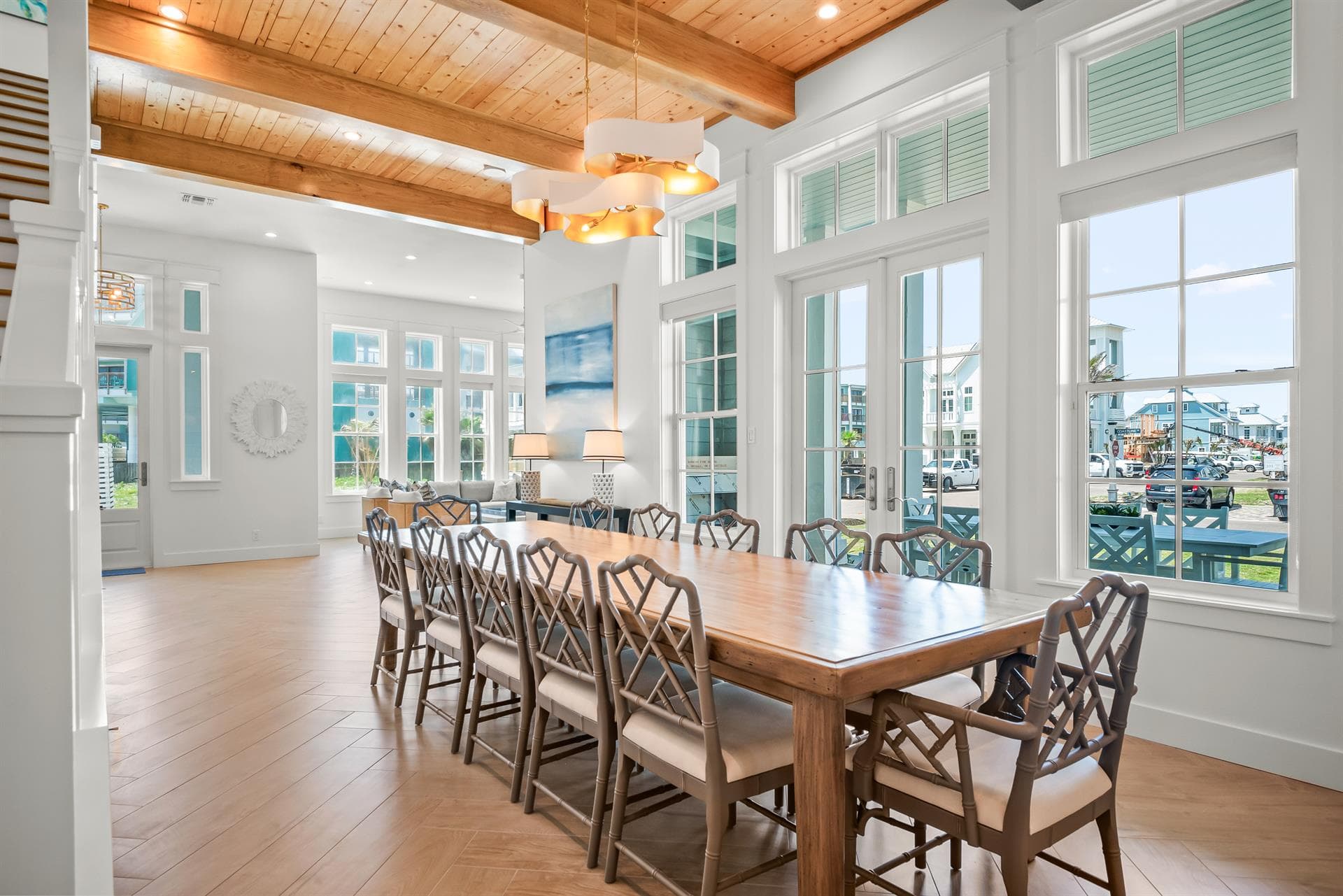 Holiday House - Image 10