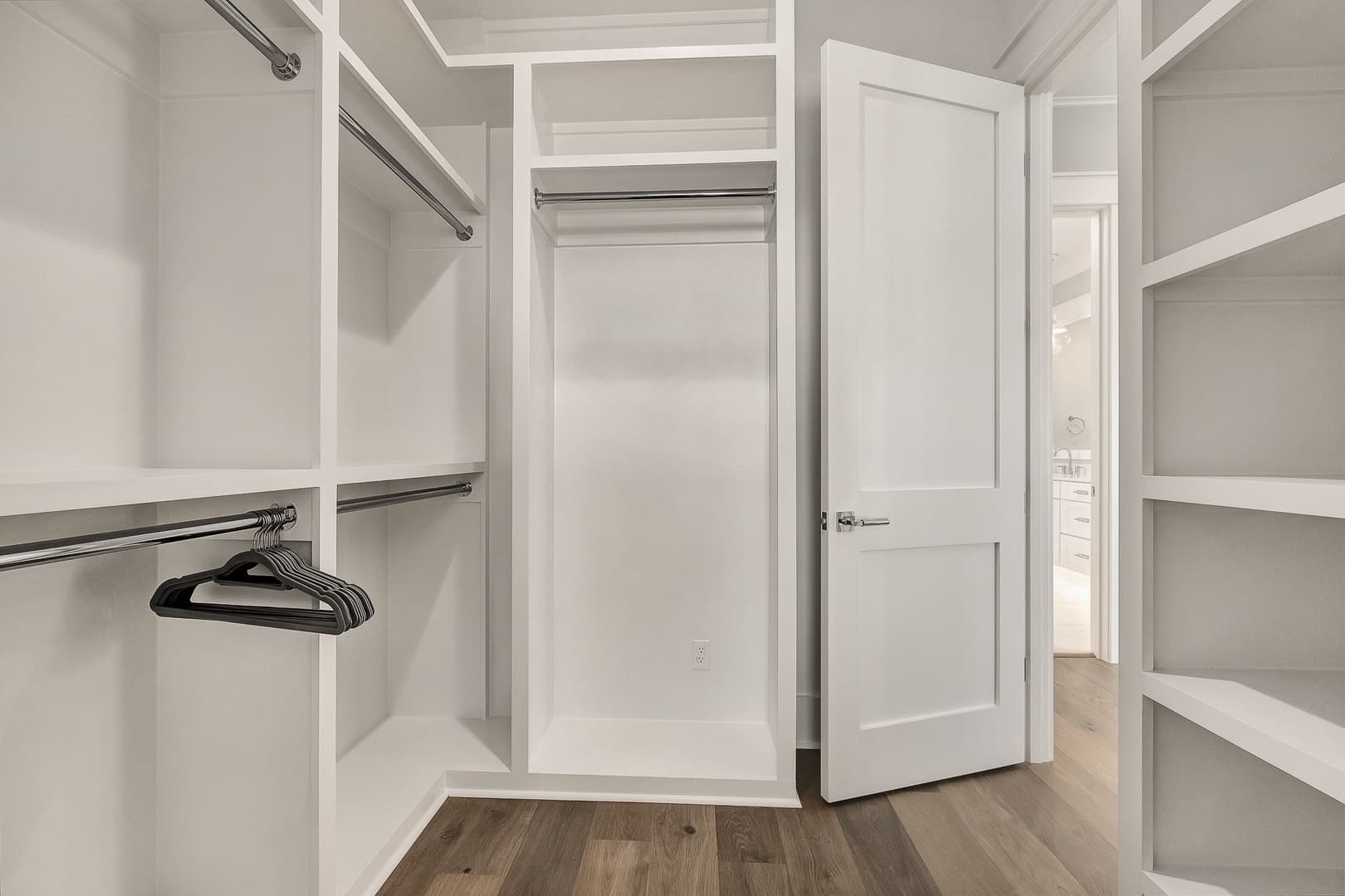 Grayton Gold - Image 31