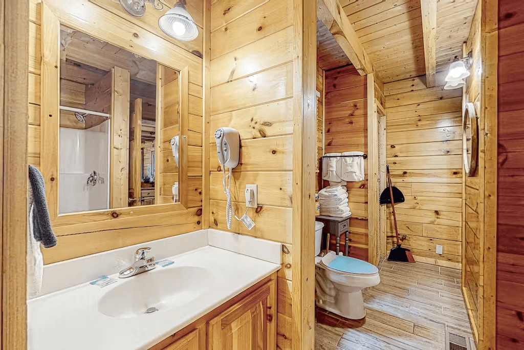 Fox Valley Lodge - Image 13