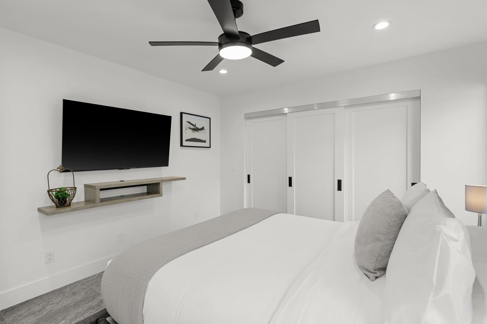 Modern Beach Vibes (Lower) - Image 15