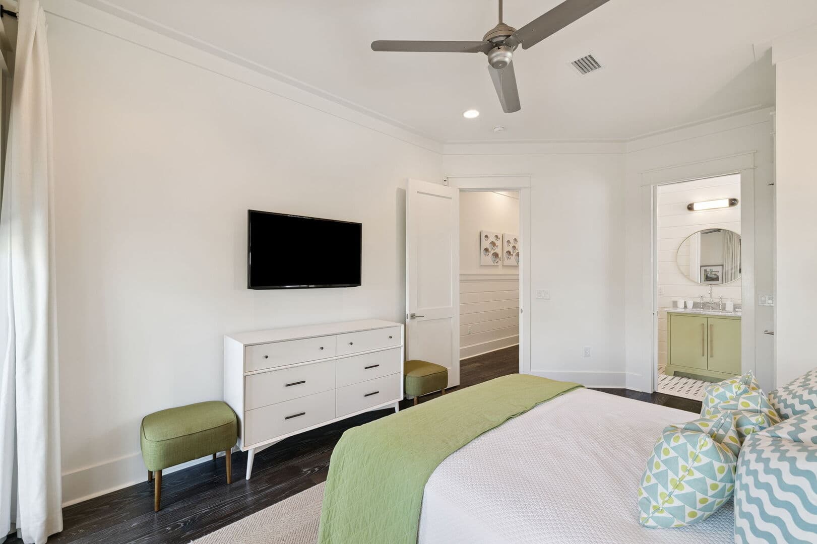 Costa Esmeralda - Image 19